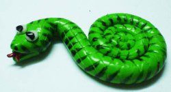 Змея-магнит из полимерной глины