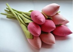 Тюльпаны из ткани: подарок от души