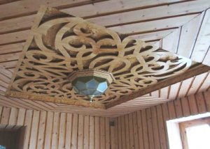 Декоративная панель из фанеры на потолок 