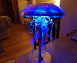 Как сделать настольную лампу – медузу своими руками