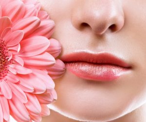 Женские секреты: уход за губами Женские секреты: уход за губами