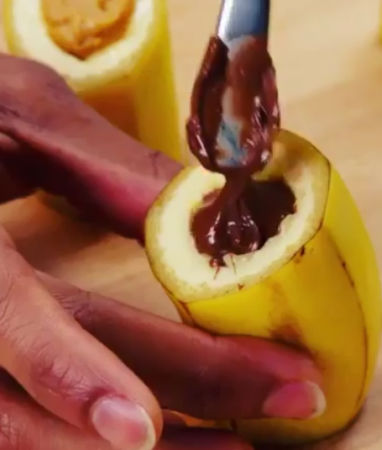 Простой десерт из бананов и шоколада