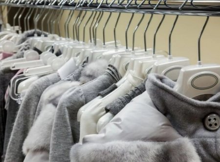 Хранение сезонной одежды: как сохранить летнюю и зимнюю одежду в порядке?