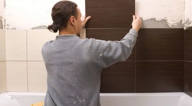 Преимущества и недостатки облицовки плиткой в ванной комнате